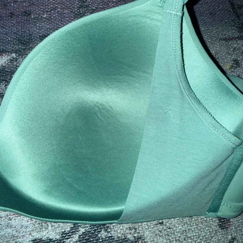 Auden Mint Green Seamless Nursing T-Shirt Bra -‎ Size 38DD